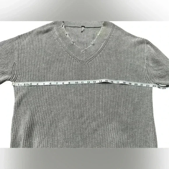 Young Fabulous & Broke Run Away Sweater Size S/M 100% cotton - Picture 7 of 10